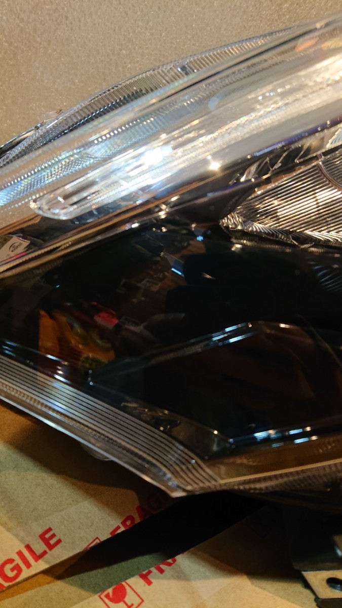 ダイハツ トール トールカスタム M900 純正ヘッドライト 美品 右側 スタンレー W6242 刻印 A5 最短翌日発送!