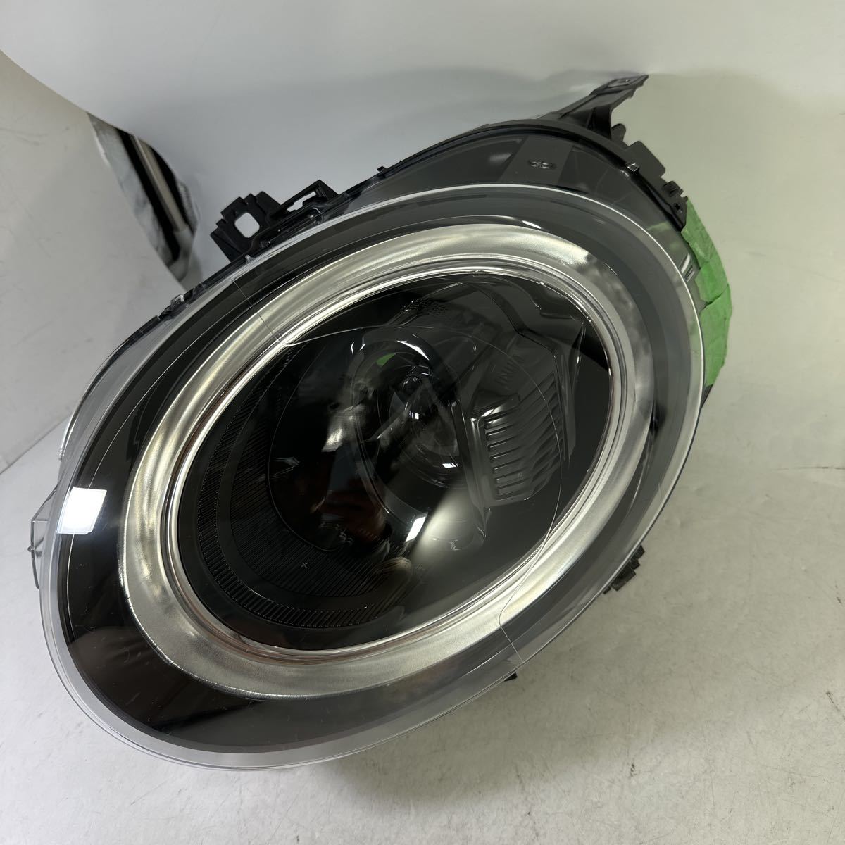 M 39-1-3美品　 ミニ クーパー　F56 後期　 MINI　LED　 右　ヘッドライト 　63.11-5A01964-05 