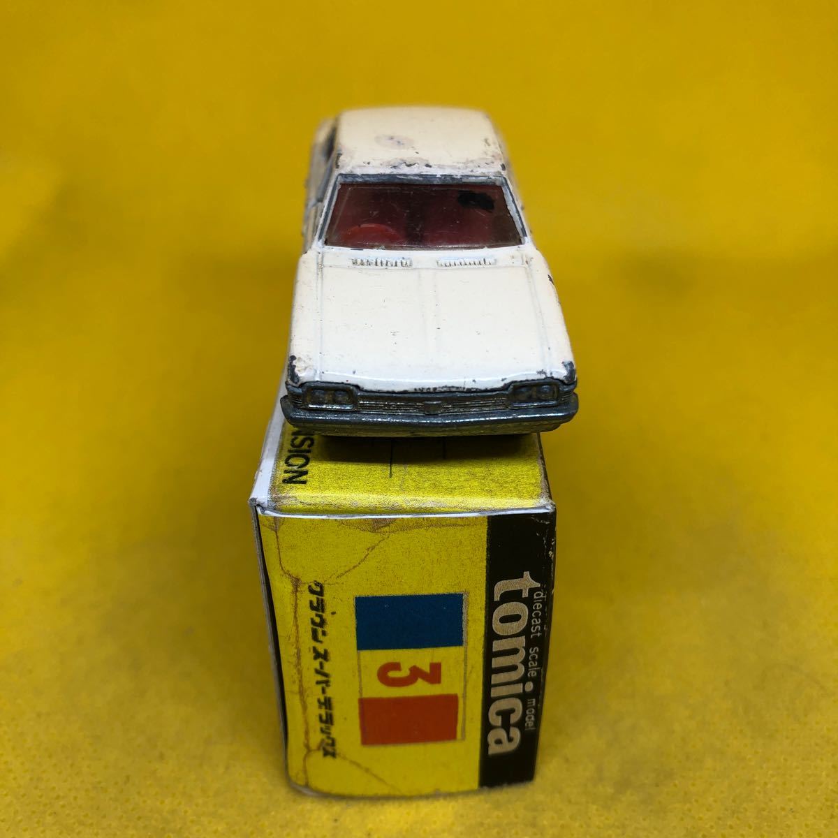 トミカ 日本製 黒箱 3 クラウン スーパーデラックス 1Aホイール 当時物