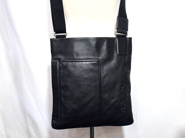 美品 BALLY バリー ショルダーバッグ ボディクロスバッグ レザー 黒