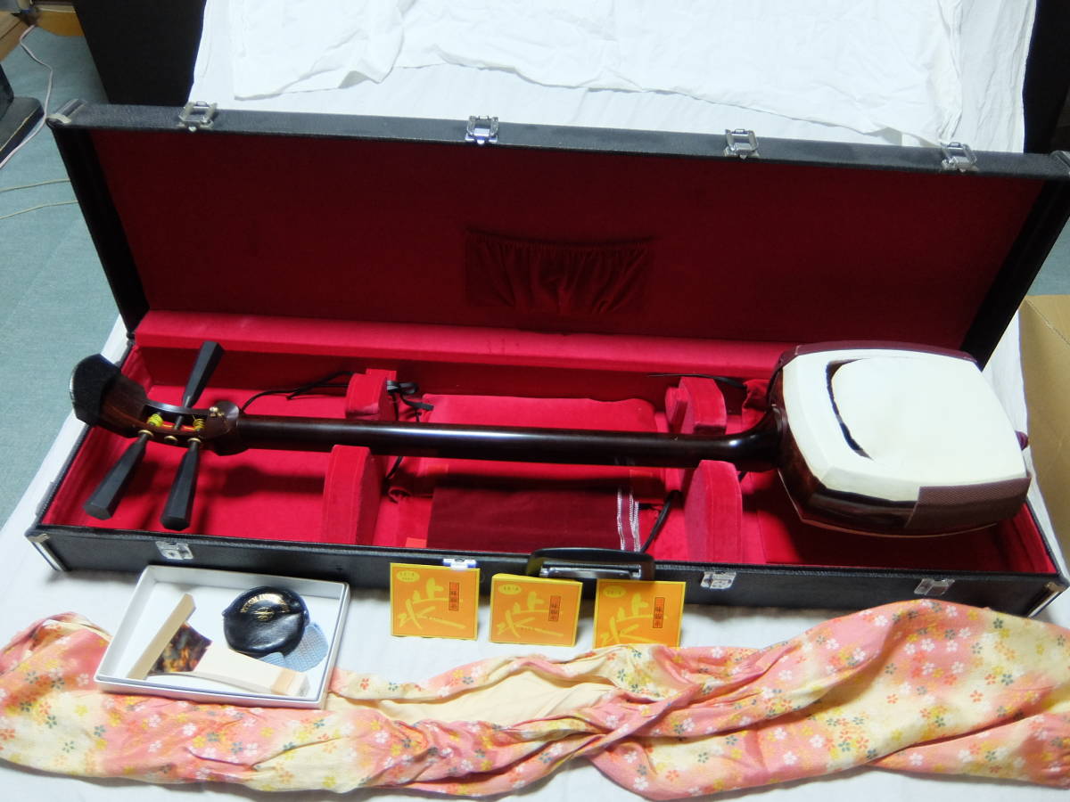 中古 津軽三味線 ハードケース付き 中古 三味線 ハードケース付 津軽三味線
