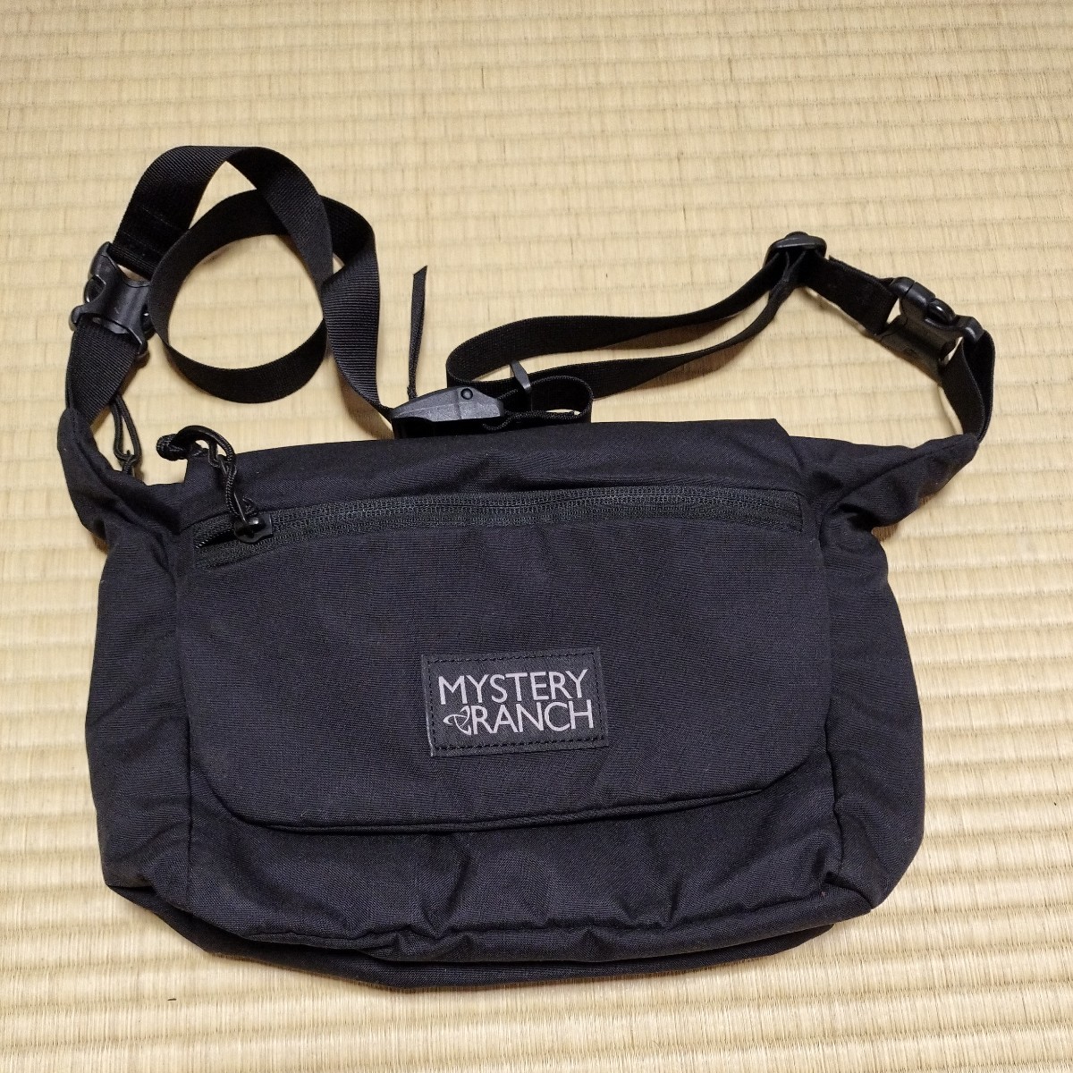格安 MYSTERY RANCH ミステリーランチ ショルダーバッグ 黒 未使用品