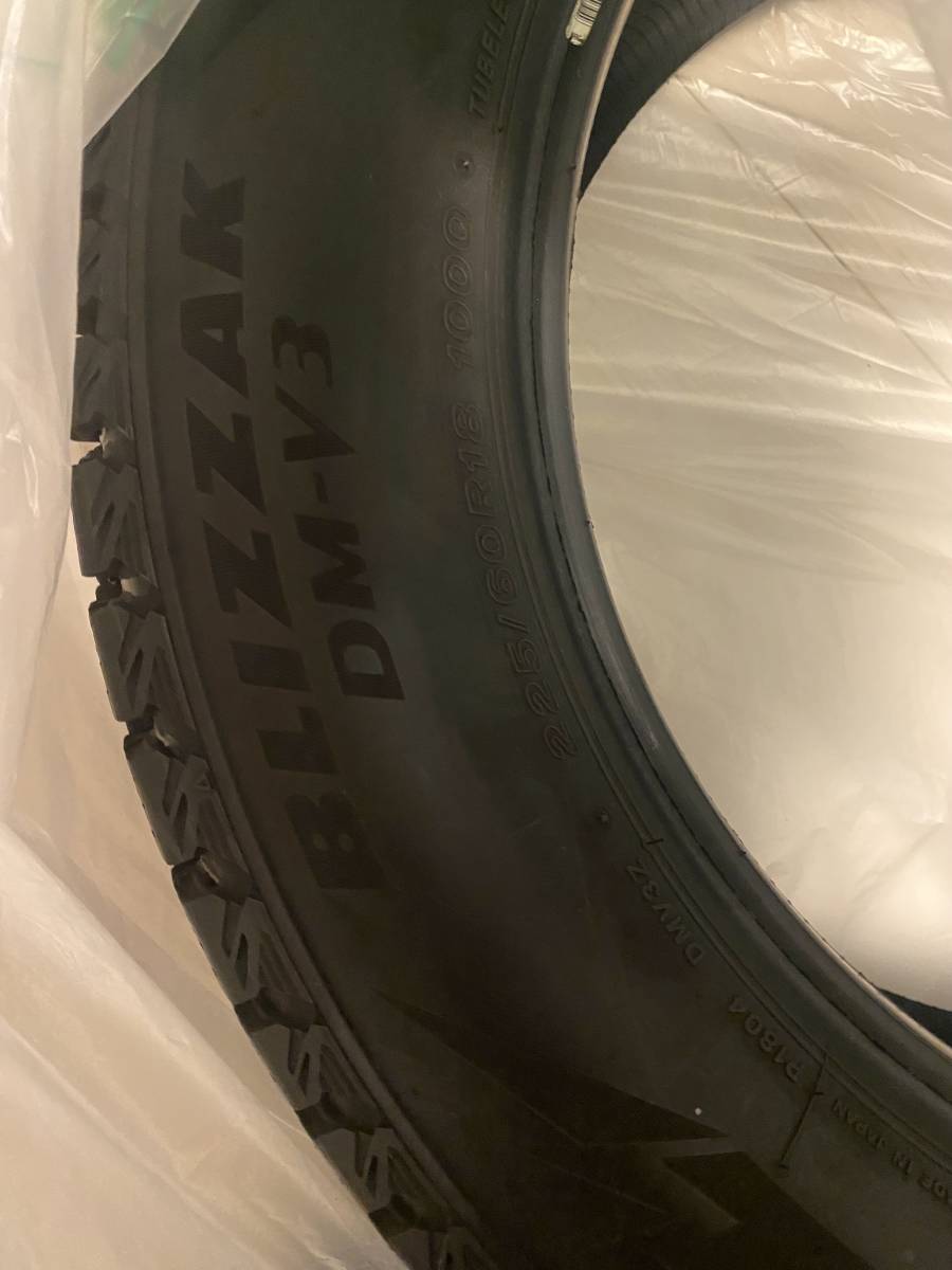 BRIZZAK ブリザック DM-V3 225&frasl;60&frasl;R18 4本 タイヤのみ バリ山 走行