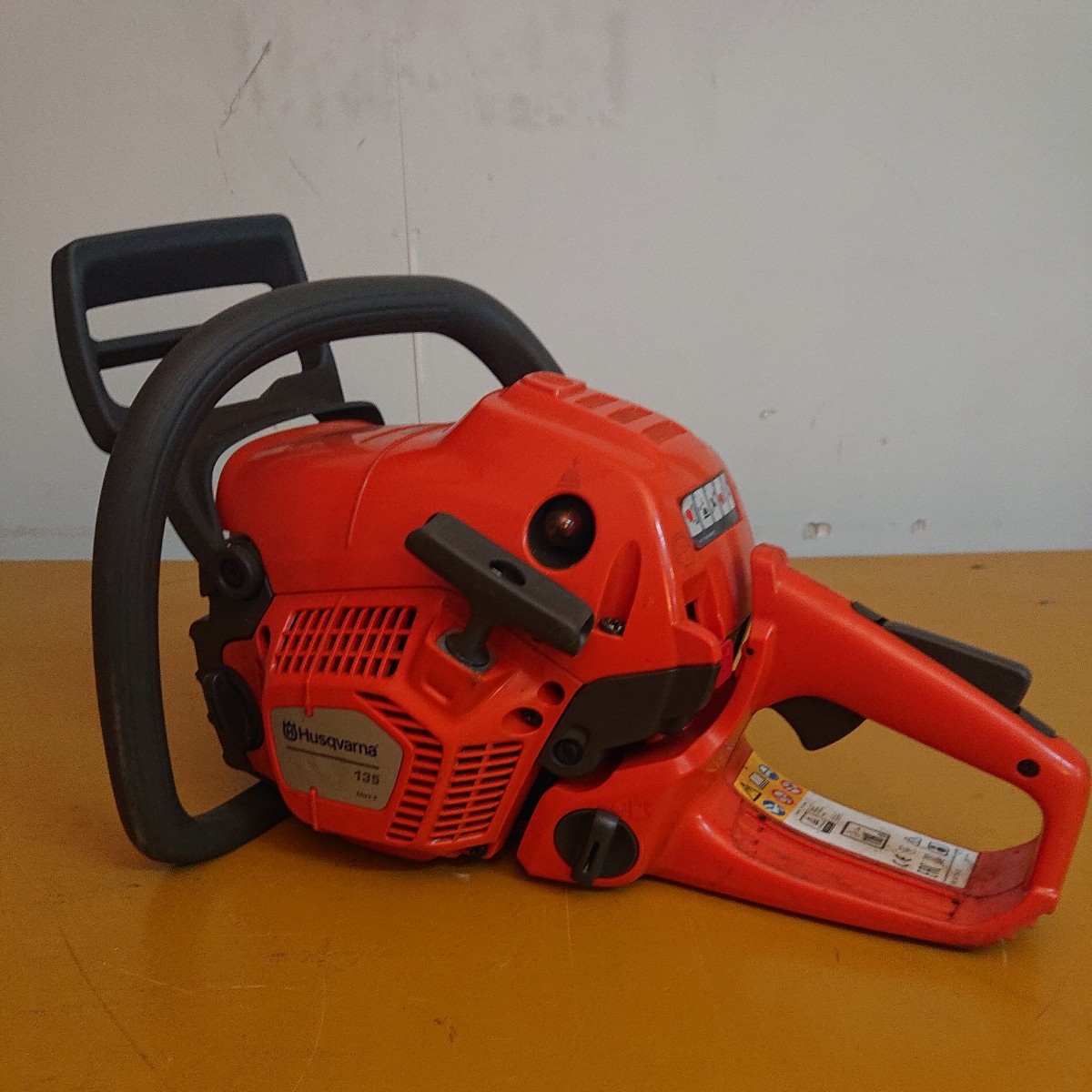 豊富な，お得 Husqvarna ハスクバーナ エンジンチェンソー 135 Mark ii V-13(チェーンソー)｜売買されたオークション情報、yahooの商品情報をアーカイブ公開 - オークファン 木工用