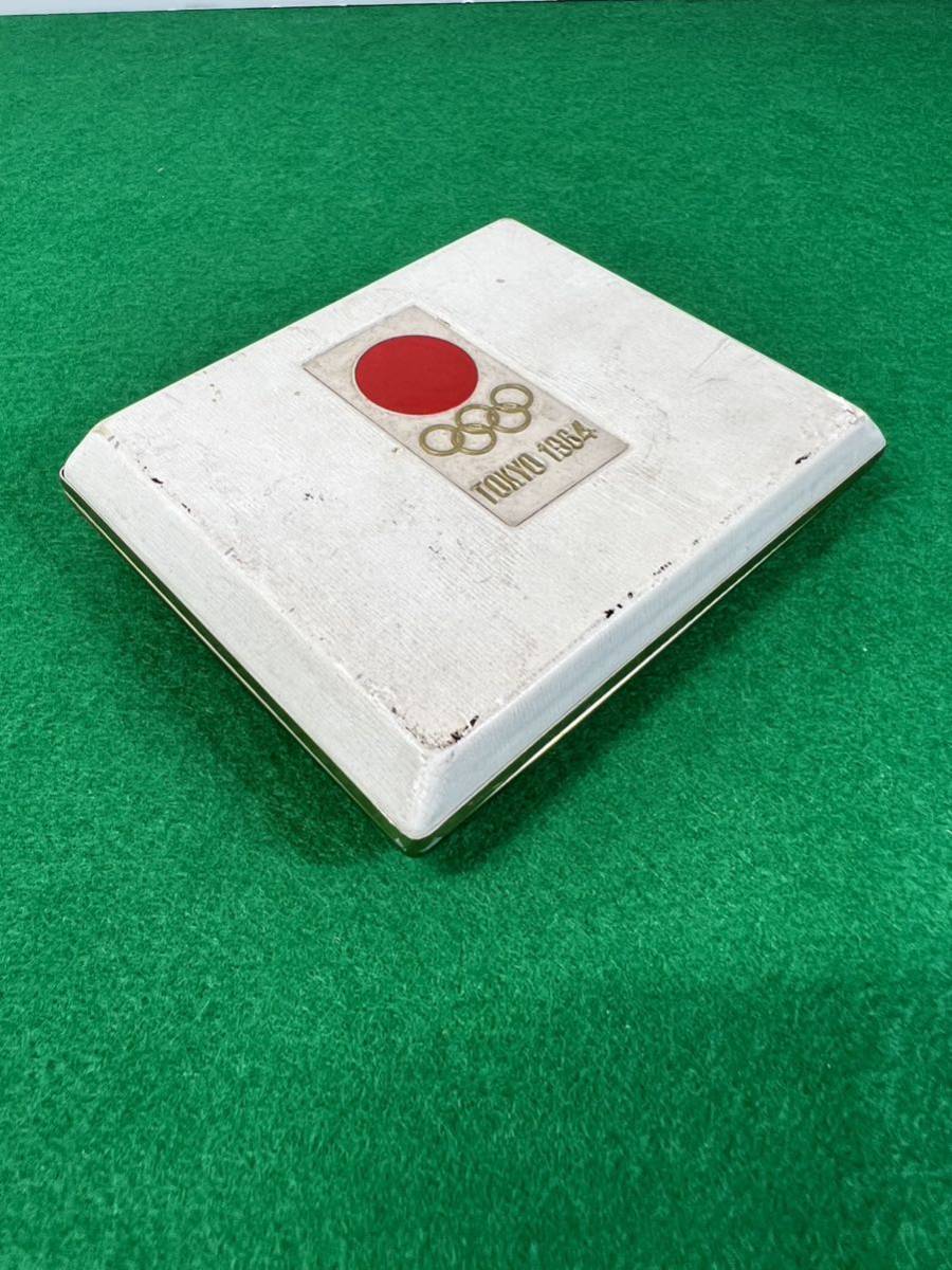 1964年 東京オリンピック銀貨 1000円100円 各1枚 ケース入り 硬貨_6