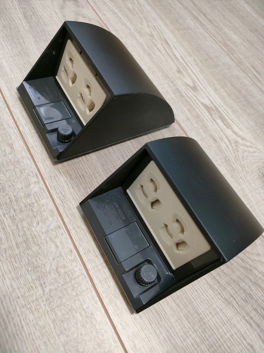 パナソニック Panasonic 屋外用防水コンセント WK4602BK ブラック 2個