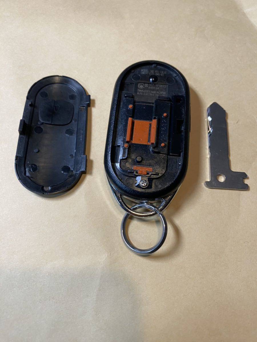 N-BOX JF3 JF4 ホンダ純正スマートキー　リモコンエンジンスターター　動作確認済み　送料無料！ N-BOX JF3 JF4 JF3.4純正リモコンエンジンスターターリモコン (リヤ左パワー RS-18J