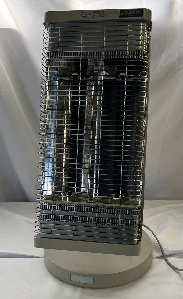 1円〜DAIKIN ダイキン 遠赤外線暖房機　2021年製　動作確認済み