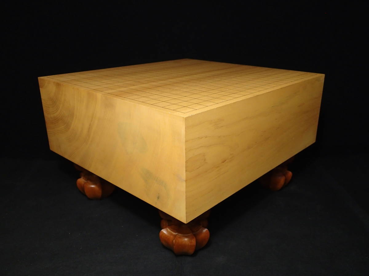 ◇日向産本榧 五寸四分『天柾』碁盤◇B2