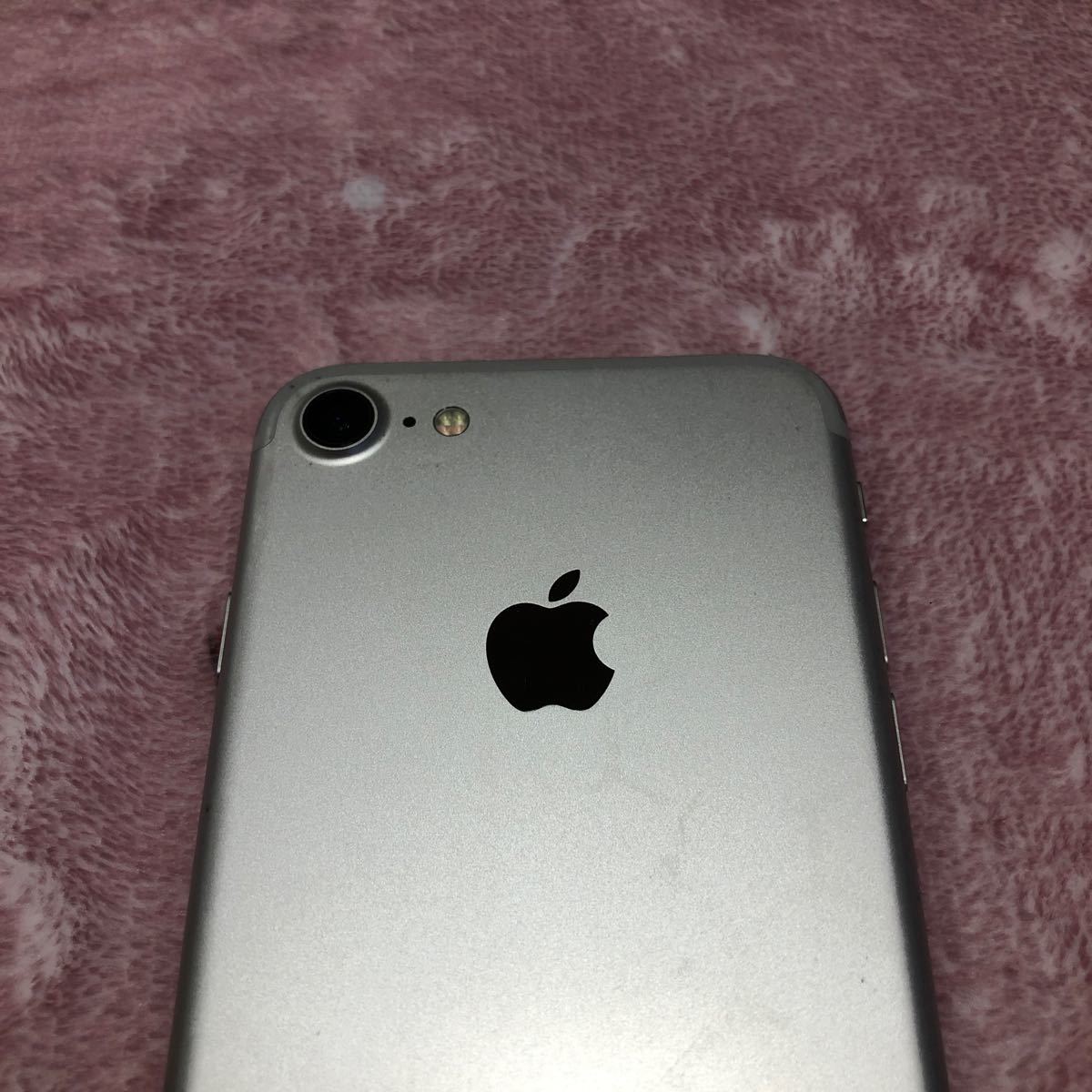 人気，お買い得】 1円〜 SIMフリー iPhone7 2台セット シルバーと