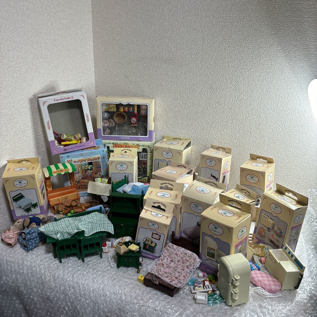 【人気SALE，定番】 044-054 シルバニアファミリー など まとめ なるほど観察セット 冷蔵庫セット ベジタブルストア キッチンセット など 1スタ(シルバニアファミリー)｜売買されたオークション情報、yahooの商品 シルバニアファミリー