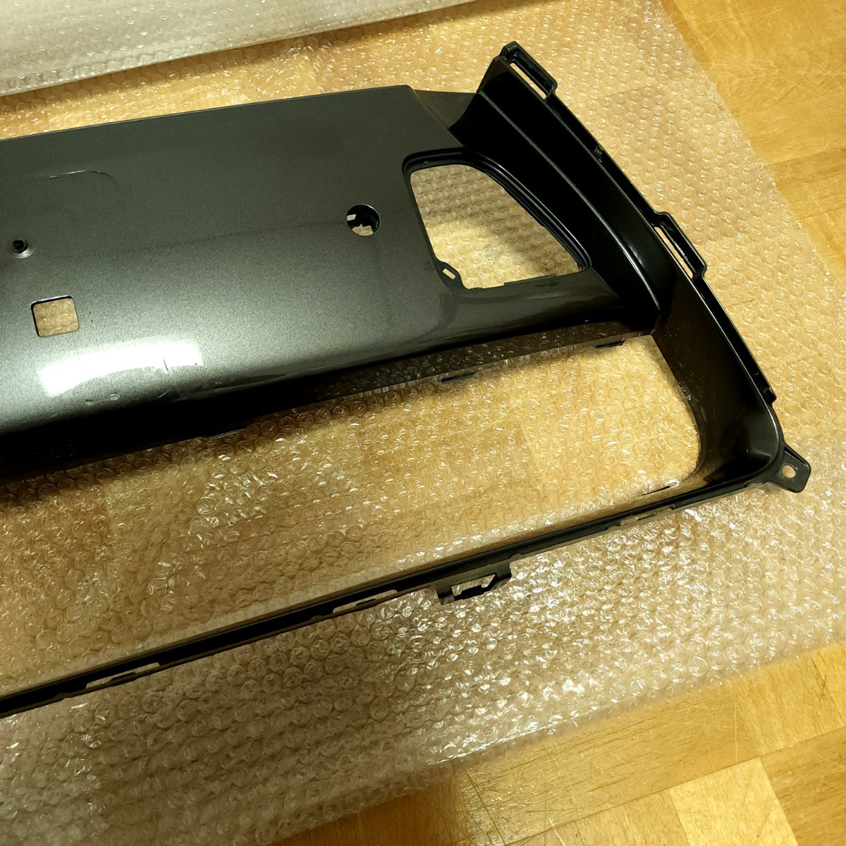 希少 レクサス LS460 後期 純正 スピンドル フロント グリル 下側