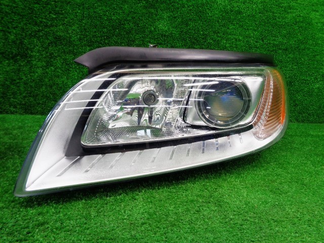 良品!! VOLVO ボルボ V70 BB BB4164TW 純正 HID キセノン