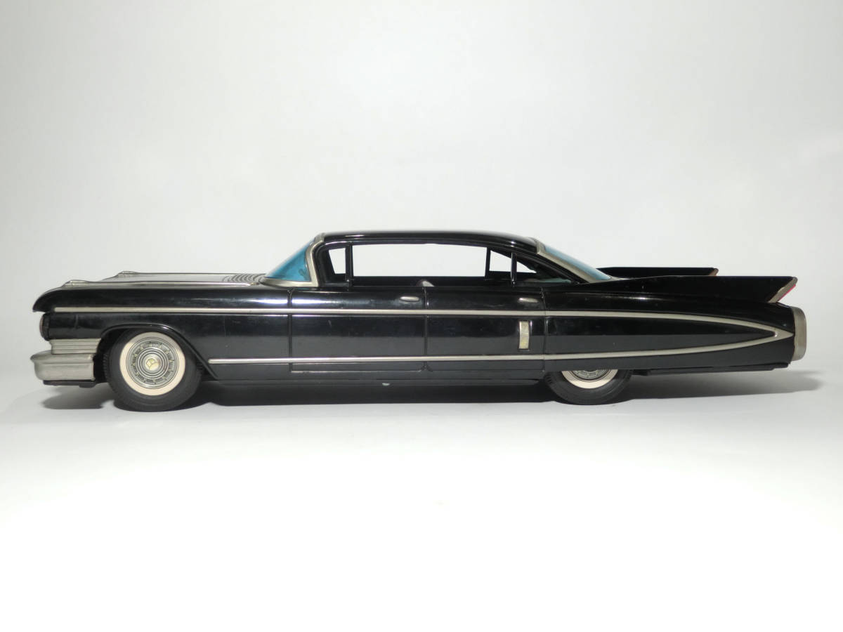 米澤製大型ブリキ自動車玩具『Cadillac キャデラック(黒)』1960年代