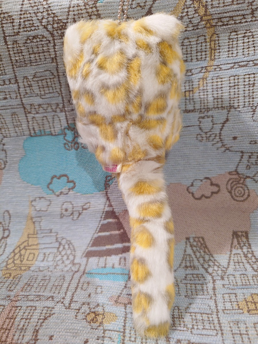 2003 冬期限定？ Snow Leopard ヒョウ キティちゃん イエロー ボール