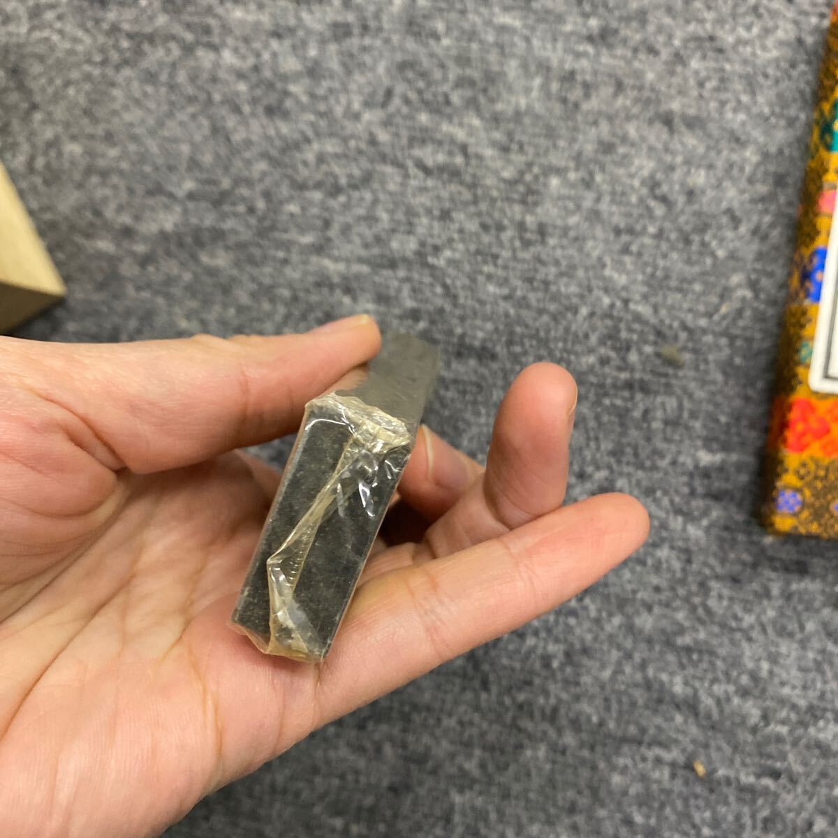 書道墨 古墨 南極星輝 百壽圖墨 油煙102 上海墨廠 67g 0408 中国墨 上海墨廠出品 油煙102 百寿図 書道墨 未使用 箱入り (書道