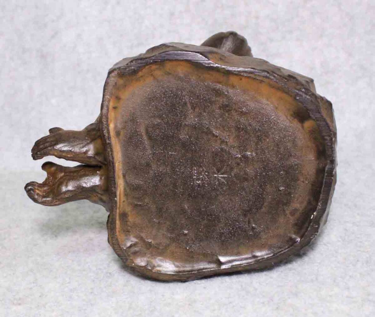 金属工芸◇猿 置物 在銘 19cm◇渡辺 環水 鉄製 桃を持つサル monkey 日