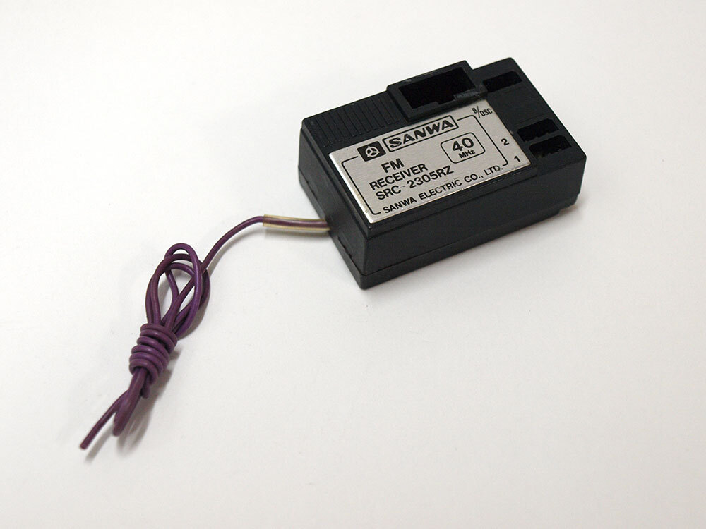 M1277】サンワ SRC-2305RZ FM 40MHz 受信機 中古品（2CH レシーバー