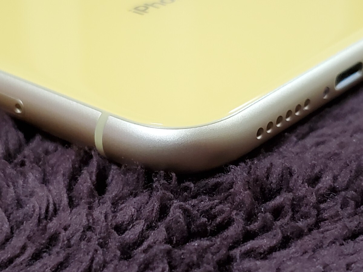 バッテリー93％★美品★送料込★ドコモ iPhone XR 64GB イエロー★SIMフリー★ケースおまけ_8
