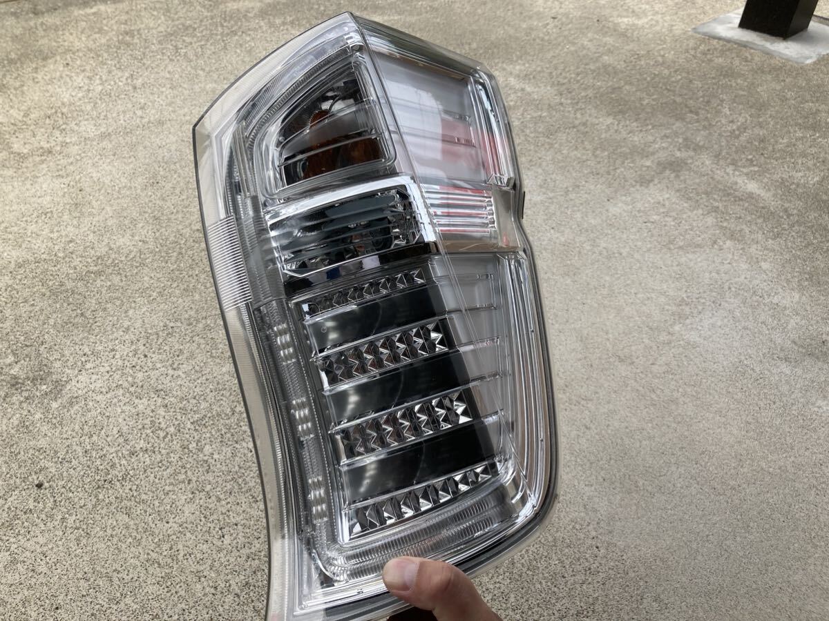 ステップワゴン スパーダ RK5 RK6 後期 純正 右 テールランプ ライト 【 STANLEY W0587 】_1