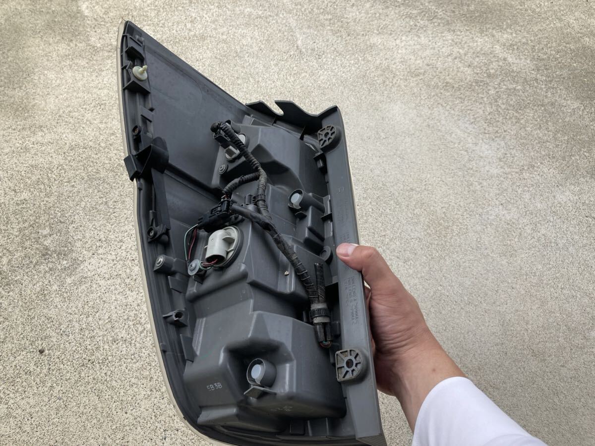 ステップワゴン スパーダ RK5 RK6 後期 純正 右 テールランプ ライト 【 STANLEY W0587 】_5