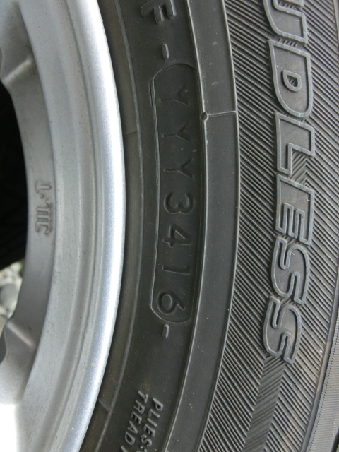 栃木発　軽自動車用　スタッドレスタイヤ４本セット　１５５－６５－１３_4