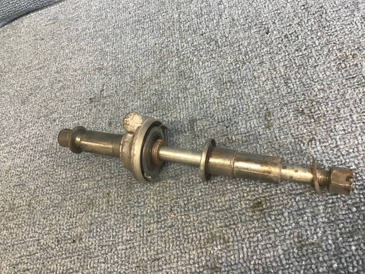 スズキ　GT125 フロントアクスルシャフト　メーターギア　実動車バラシ　動画付き　( 検、GT250 380 GS )_3