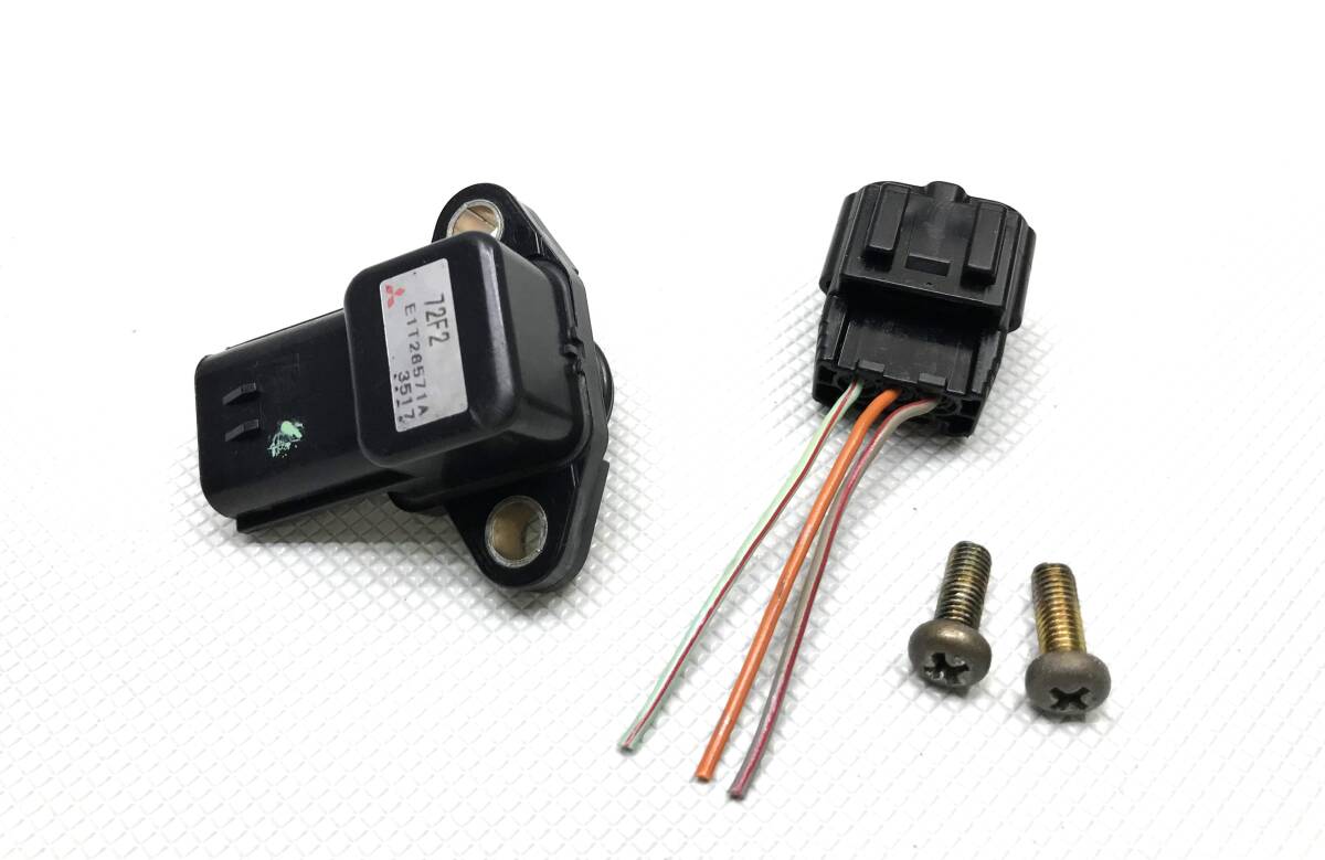 スズキ 純正 MAPセンサー バキュームセンサー 72F2 / E1T26571A MC21S MC22S MH21S ワゴンR HN22S ...