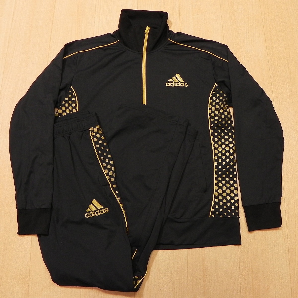 adidas アディダス 黒×金 ジャージ 上下セットアップ トラック