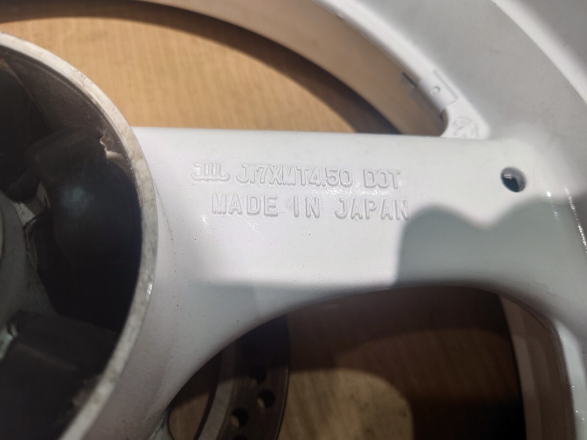 スズキ RGV 250 Γ VJ22A リアホイール 17インチ ガンマ(パーツ)｜売買