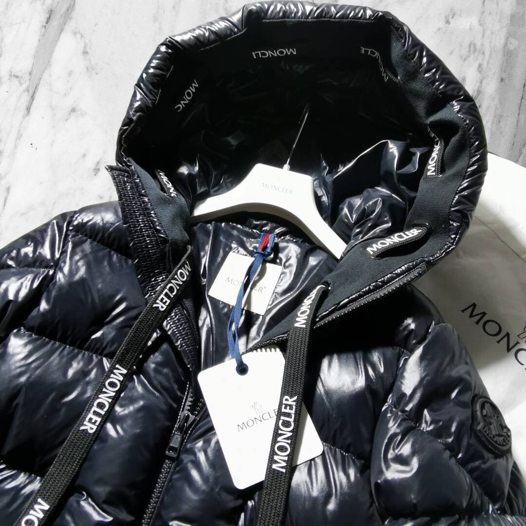 未使用級!!!2021年モデル!!!【MONCLER モンクレール】最高傑作