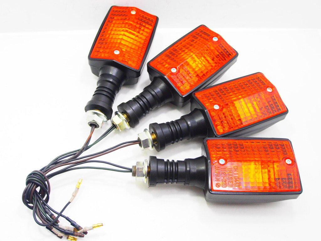 良品 ヤマハ純正 角型 ウインカー 4個 Set RZ250R 29L DT125 XT400