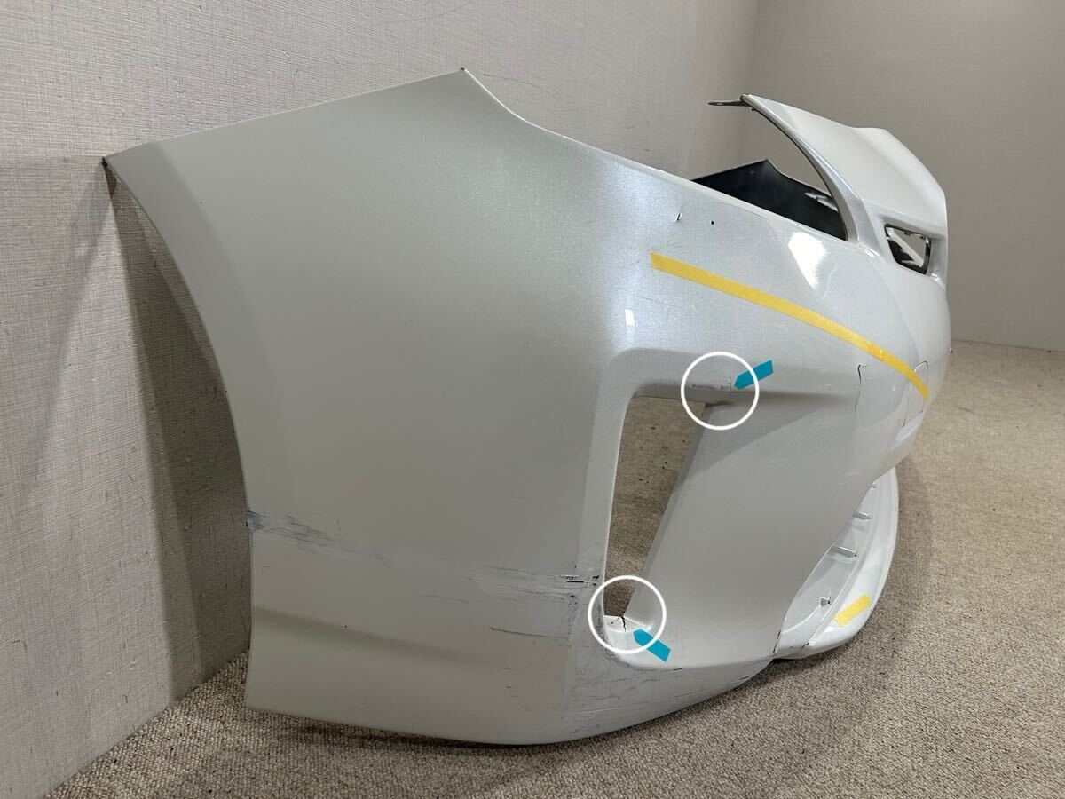 ZVW30 後期 プリウス 純正 フロントバンパー (070 ホワイトパール