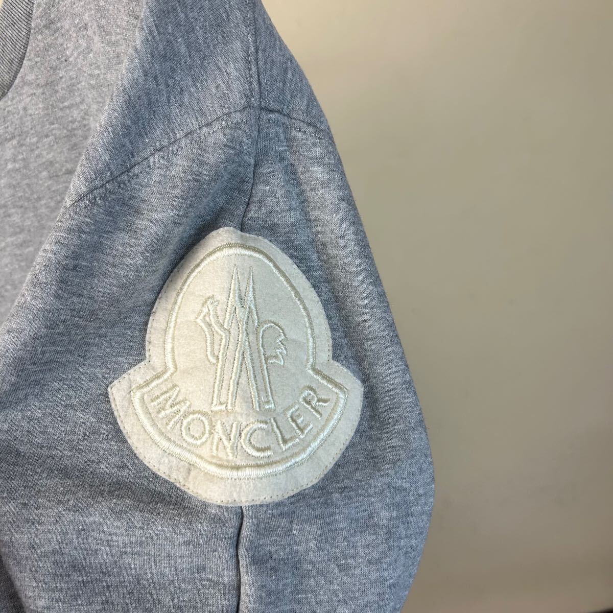 MONCLER グレー トレーナー