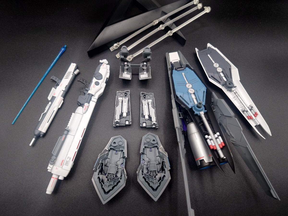 MG　Hi-νガンダム＋HWS　 塗装完成品 _7