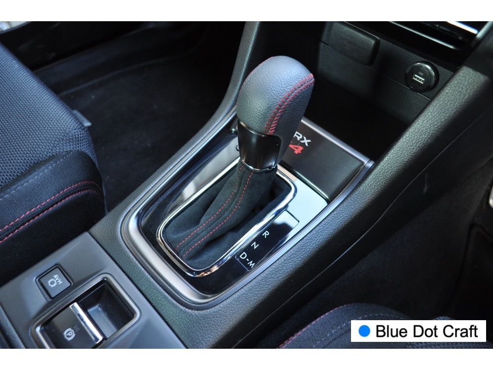 ★WRX S4(VAG)， レヴォーグ(VM) 用シフトブーツ（ブルードットクラフト） - S4(VAG)用シフトブーツ ☆レヴォーグ(VM)、WRX 用シフト S4(VAG) シフトカバー＆ブーツ（赤