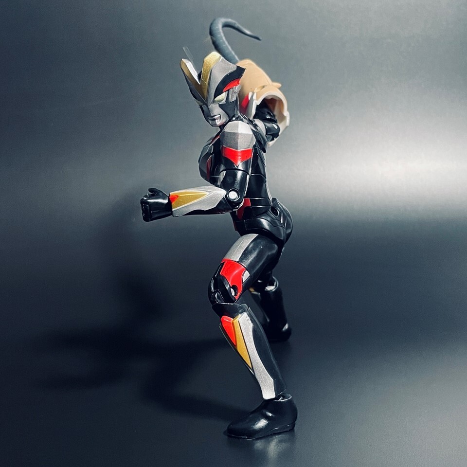 BANDAIウルトラチェンジシリーズ ウルトラマンビクトリー | バンダイ