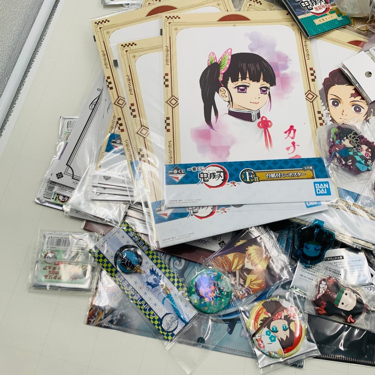 ジャンク 鬼滅の刃 グッズ アクリルスタンド ラバーストラップ 缶バッジ クリアファイル タオル ぬいぐるみ まとめ セット 鬼滅の刃 缶バッジ ジャンク ストラップ (コミック、アニメグッズ)｜売買されたオークション情報、Yahoo!オークション(旧ヤフオク!) Tシャツ