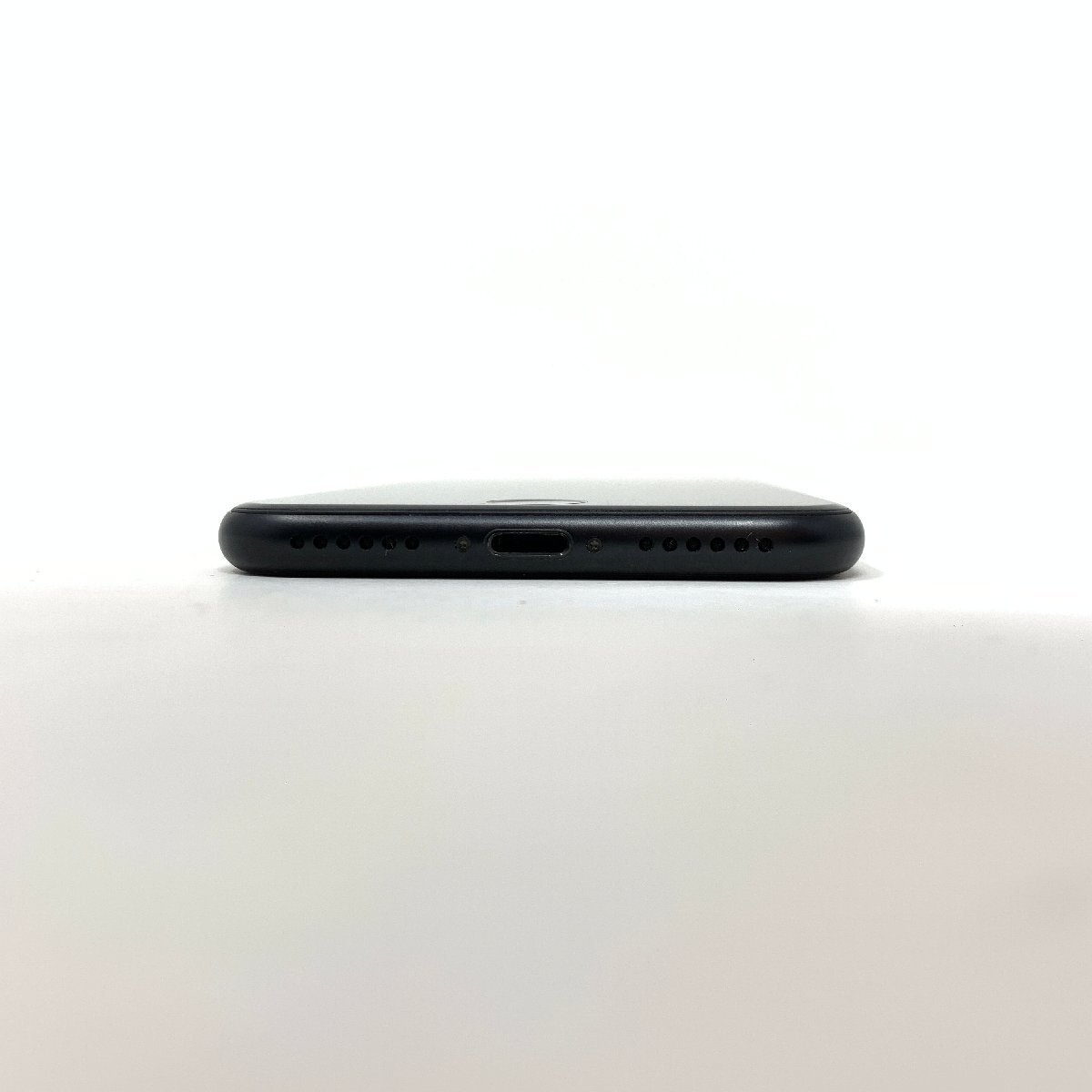 ◇動作品◇iPhone SE 第2世代/64GB/ブラック/86％/45155 iPhone SE