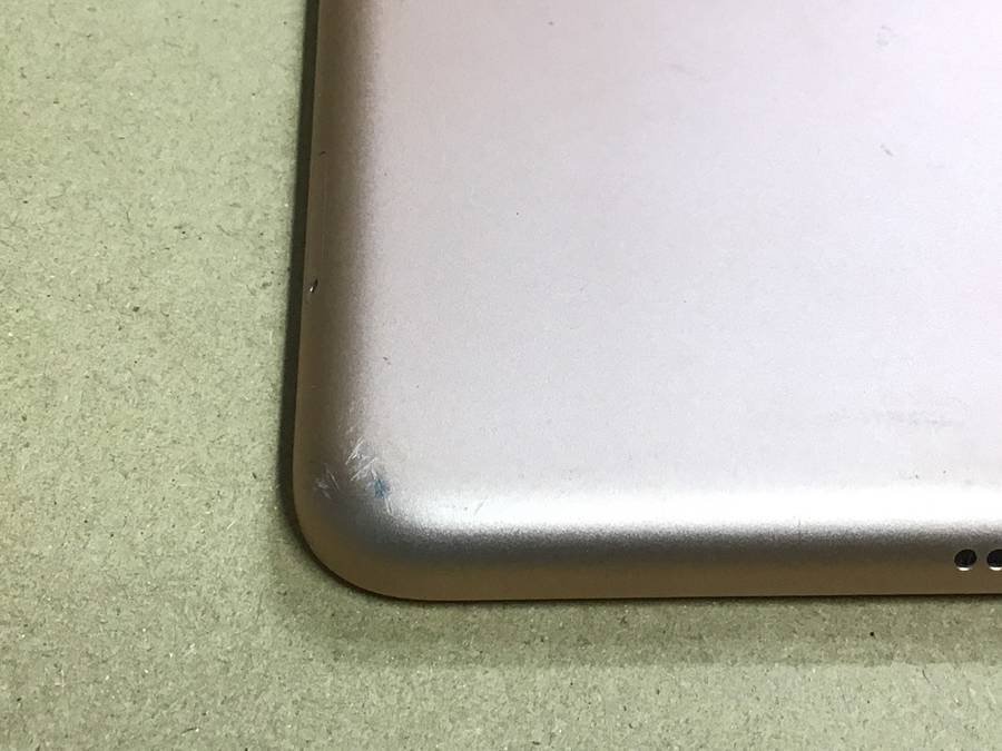 iPad 第6世代 32GB Wi-Fi + Cellularモデル SIMフリー Apple