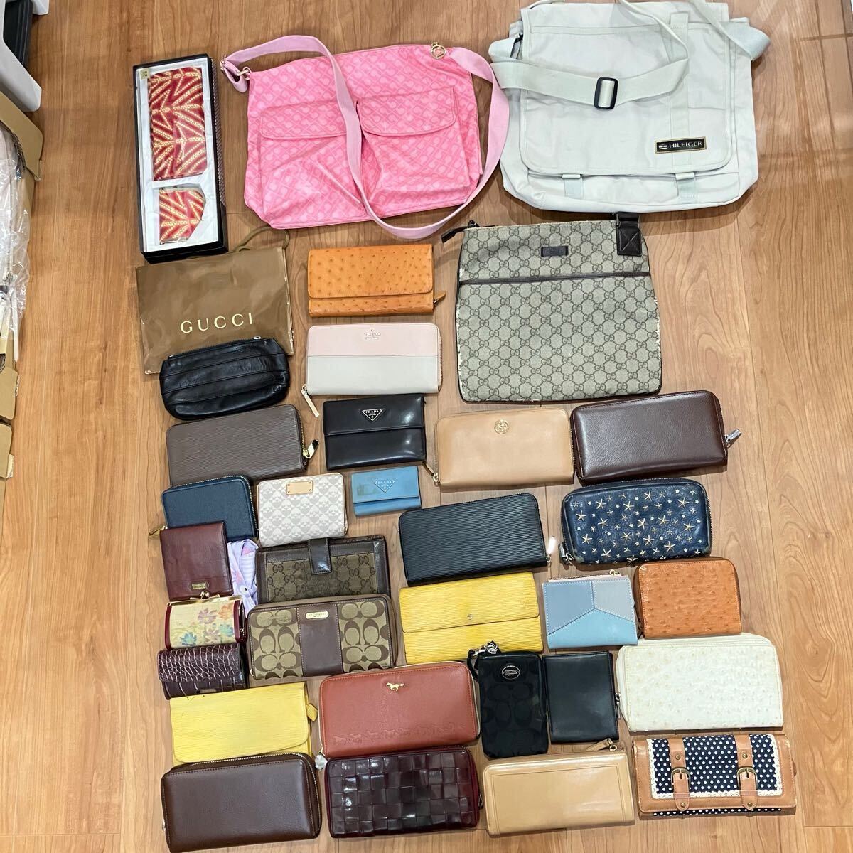 ルイヴィトン PRADA COACH GUCCI 財布 まとめ セット まとめ売 1円〜【ブランドまとめ】33点セット GUCCI グッチ プラダ ルイヴィトン