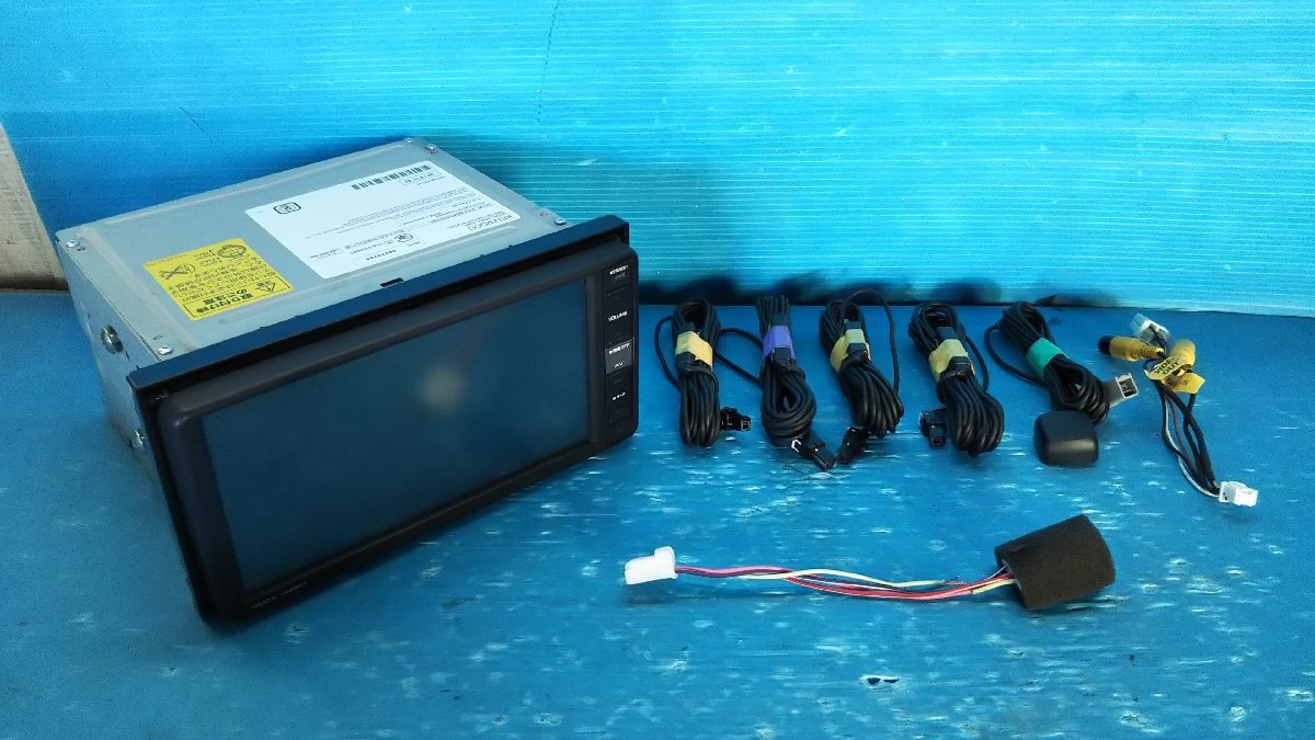 ダイハツ純正 NSZN-W69D メモリーナビ 7型200mm 2018年製