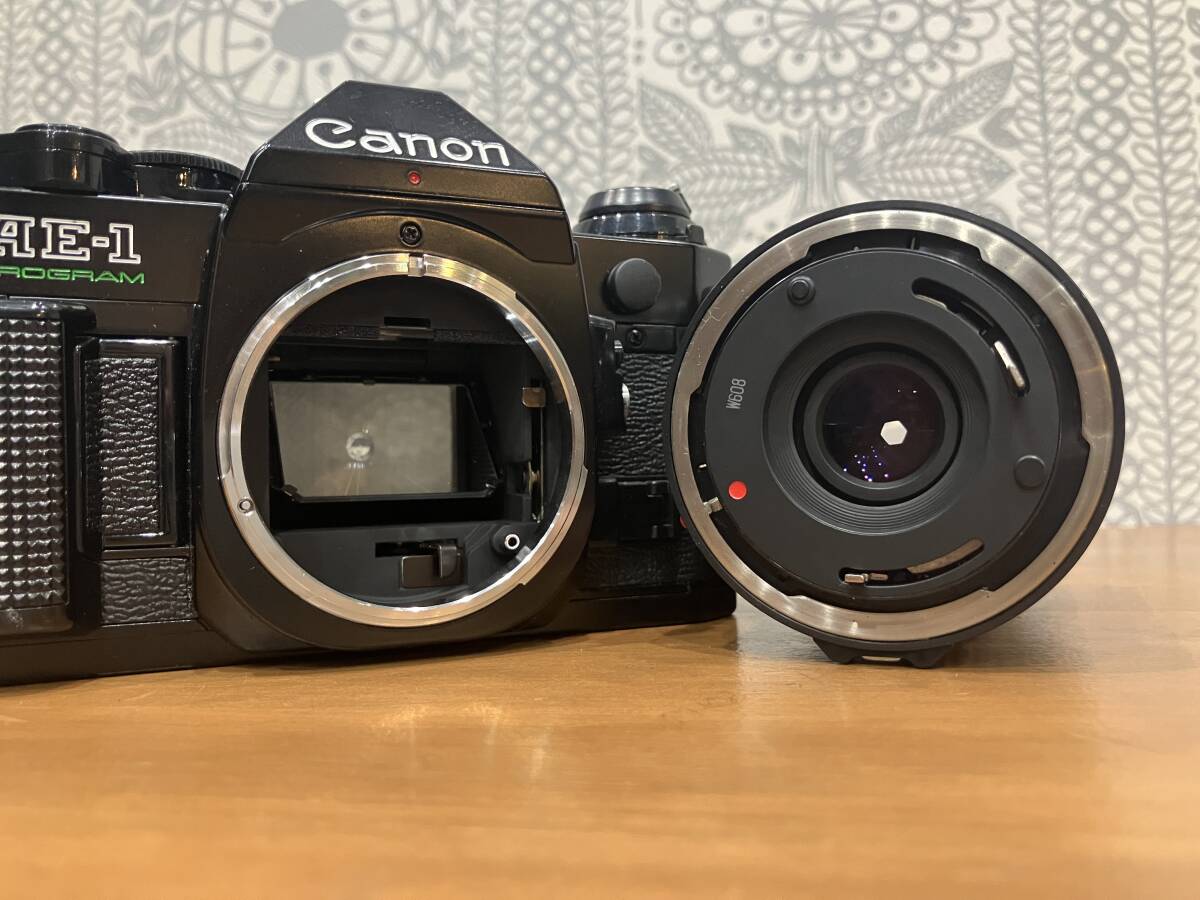 定番人気，本物保証 Canon AE-1 PROGRAM 一眼レフカメラ フィルム