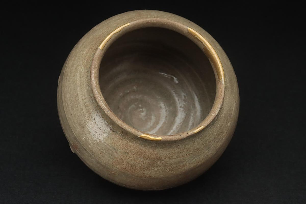 金福漢の高麗青磁壺 EX428 朝鮮古美術 高麗青磁壺・高麗壷 高11cm・高麗青磁青磁罐 朝鮮