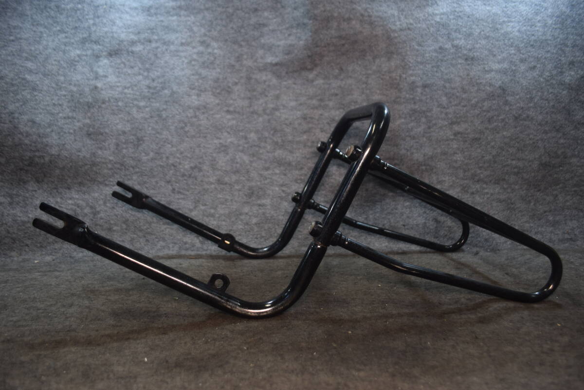 【Y25-0366】KAWASAKI 　Z400FX用　カスタムリアキャリア　中古品/Z400FXタンデムバー/Z400FXグラブバー/Z400FXリアキャリア