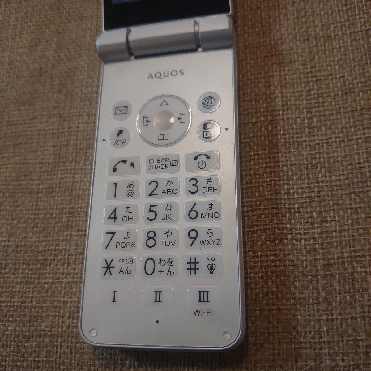 美品 602SH Y! mobile シルバー SHARP シャープ AQUOS 【公式通販】