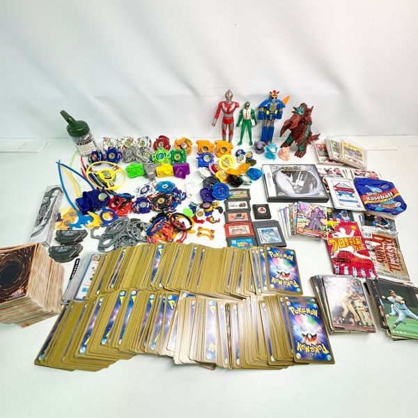 玩具まとめ】ベイブレード ポケモンカード 遊戯王 ソフビ 他 遊戯王