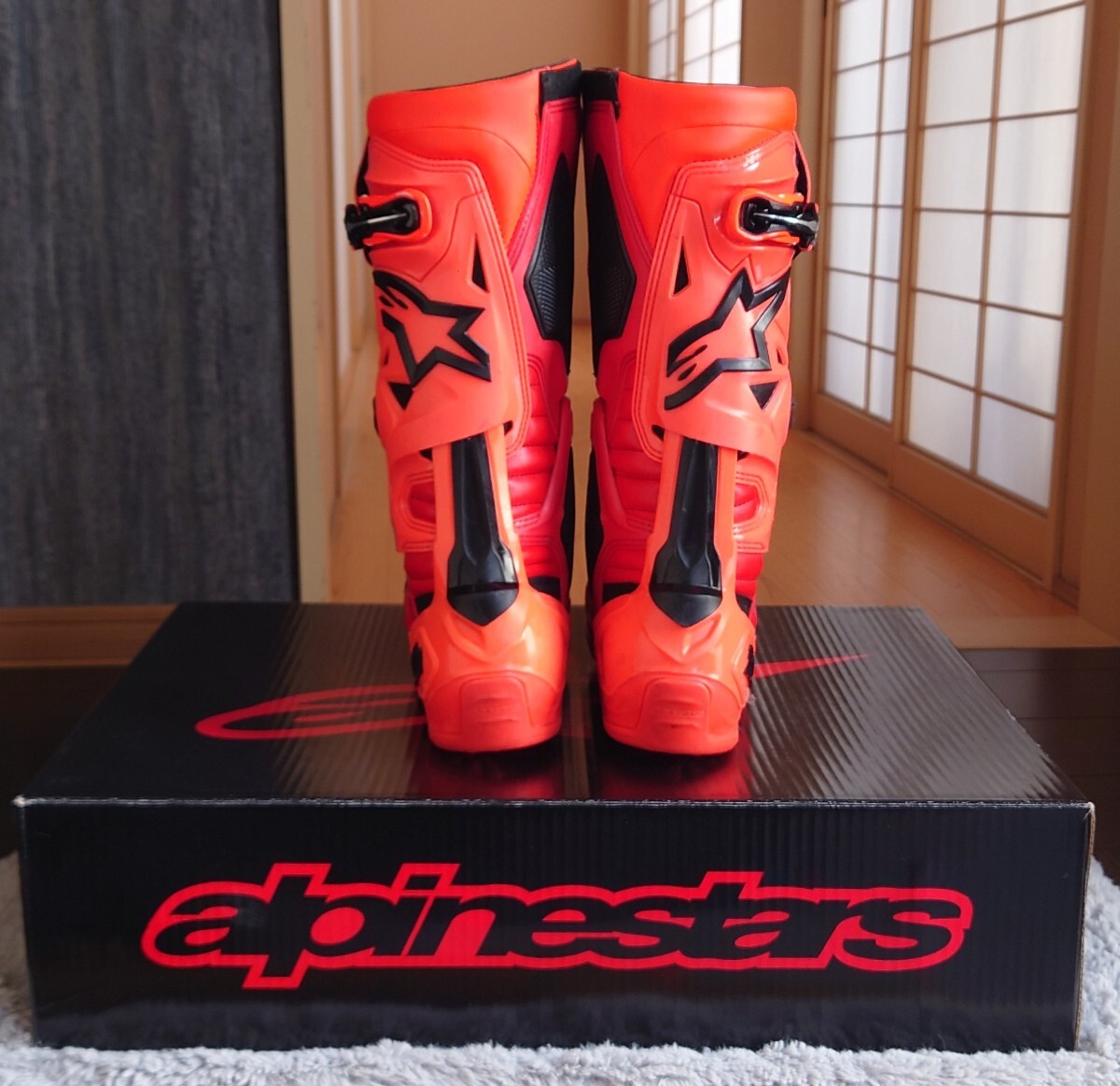  Alpinestars Tech 10 Ember Boots - Limited Edition Jett Lawrence 着用モデル_4