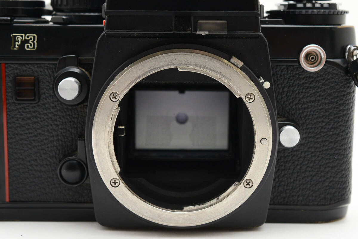 美品です♪・126万番台(^^♪】 NIKONニコンf3アイレベルボディ