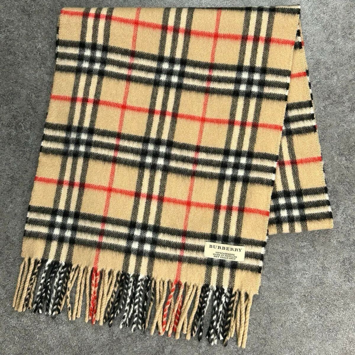 新品未使用BURBERRY カシミヤ チェック柄 ストール　原産国スコットランド スコットランド製 BURBERRY バーバリー カシミヤ カシミア 100